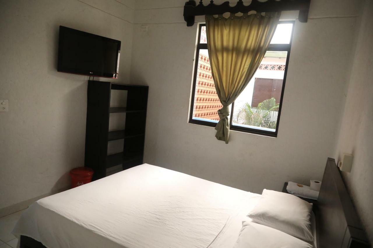 Hospedaje Aquel Almendro Santa Fe de Antioquia Dış mekan fotoğraf