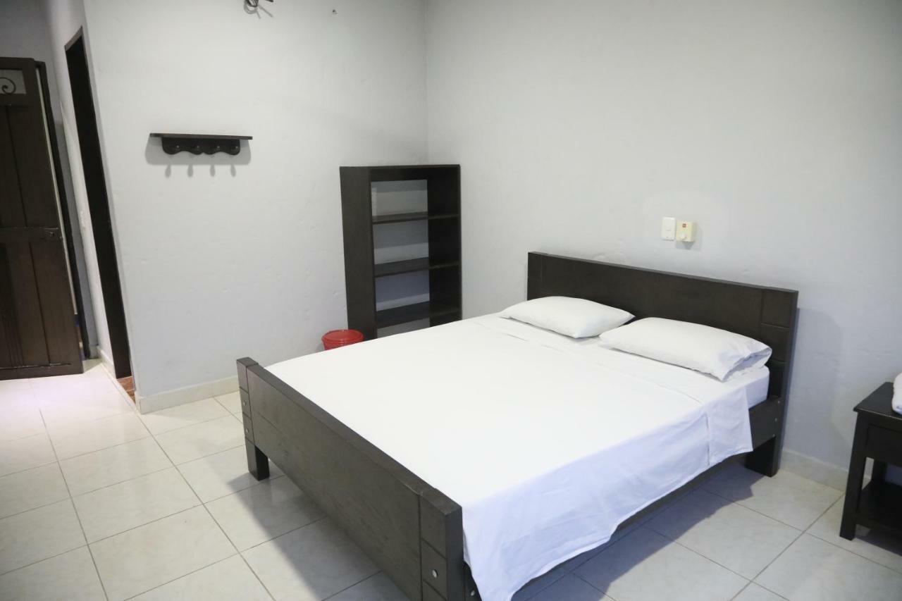Hospedaje Aquel Almendro Santa Fe de Antioquia Dış mekan fotoğraf