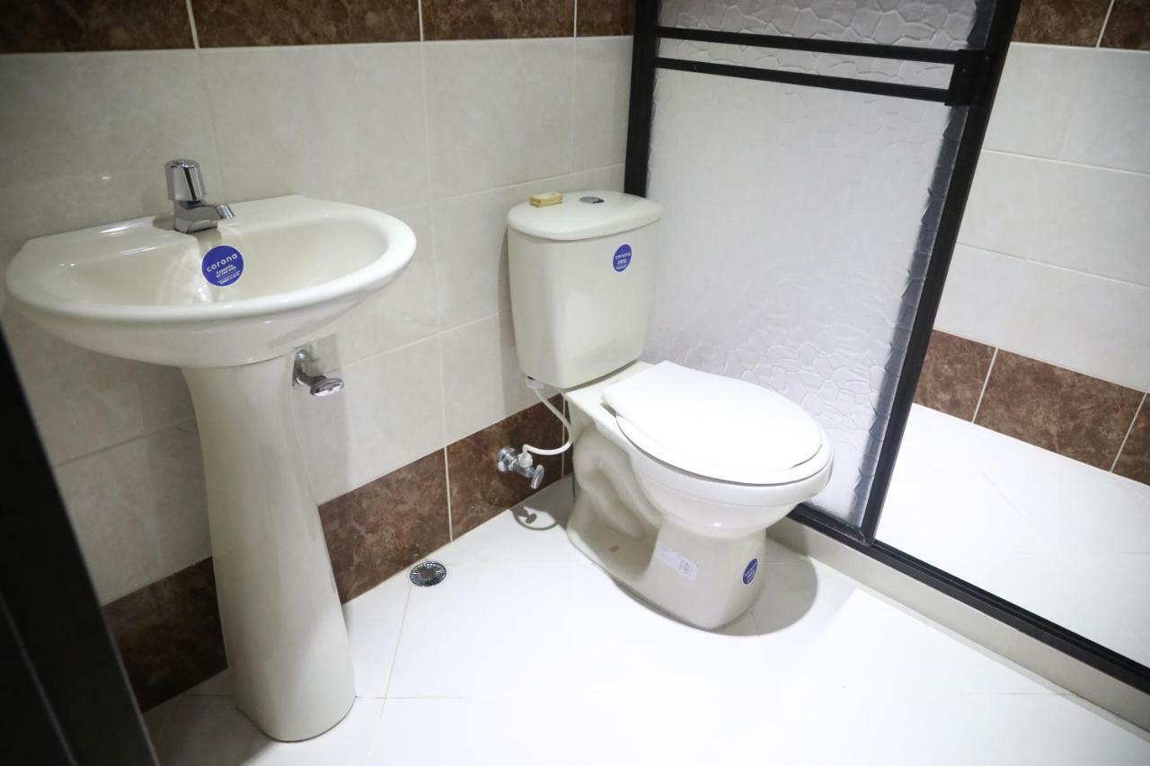 Hospedaje Aquel Almendro Santa Fe de Antioquia Dış mekan fotoğraf